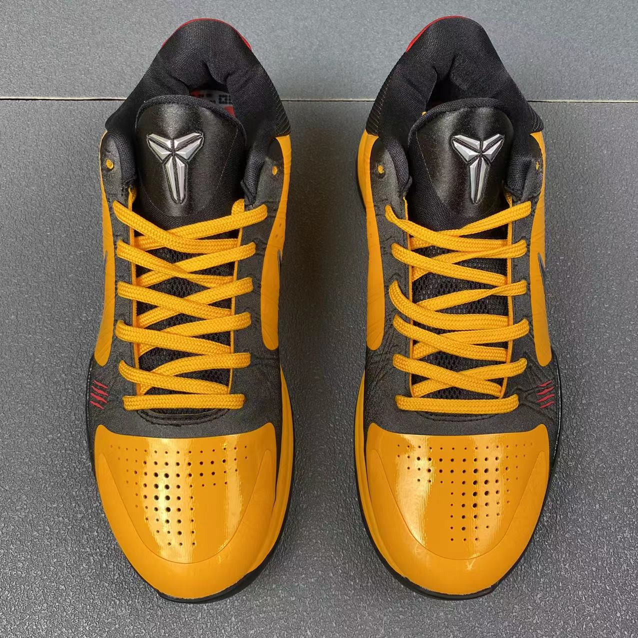 KOBE 5 PROTRO BRUCE LEE