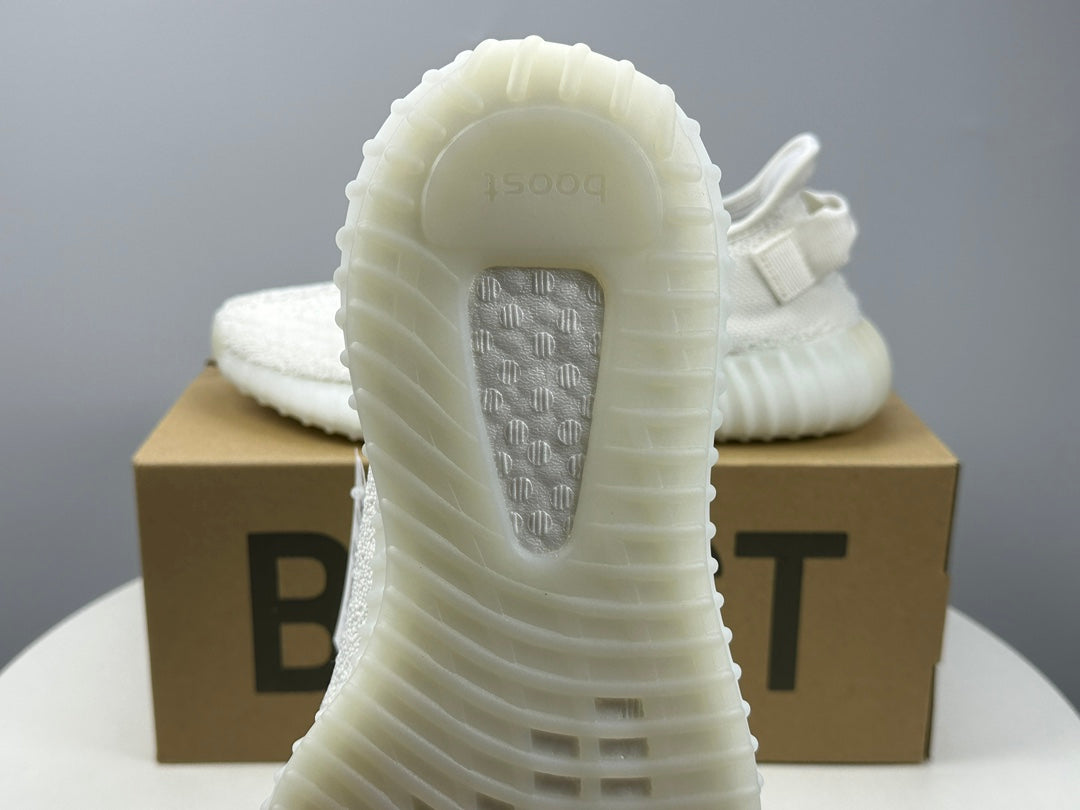 YEEZY BOOST 350 V2 CREAM WHITE