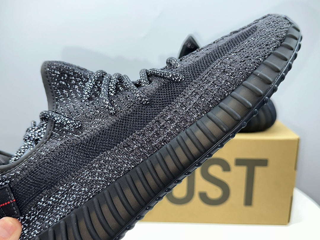 YEEZY BOOST 350 V2 STATIC BLACK REFLECTIVE