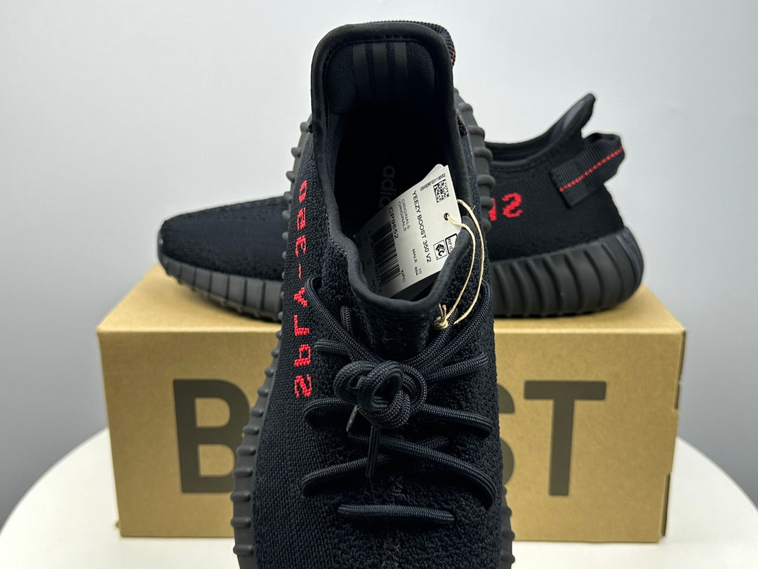 YEEZY BOOST 350 V2 BRED BLACK