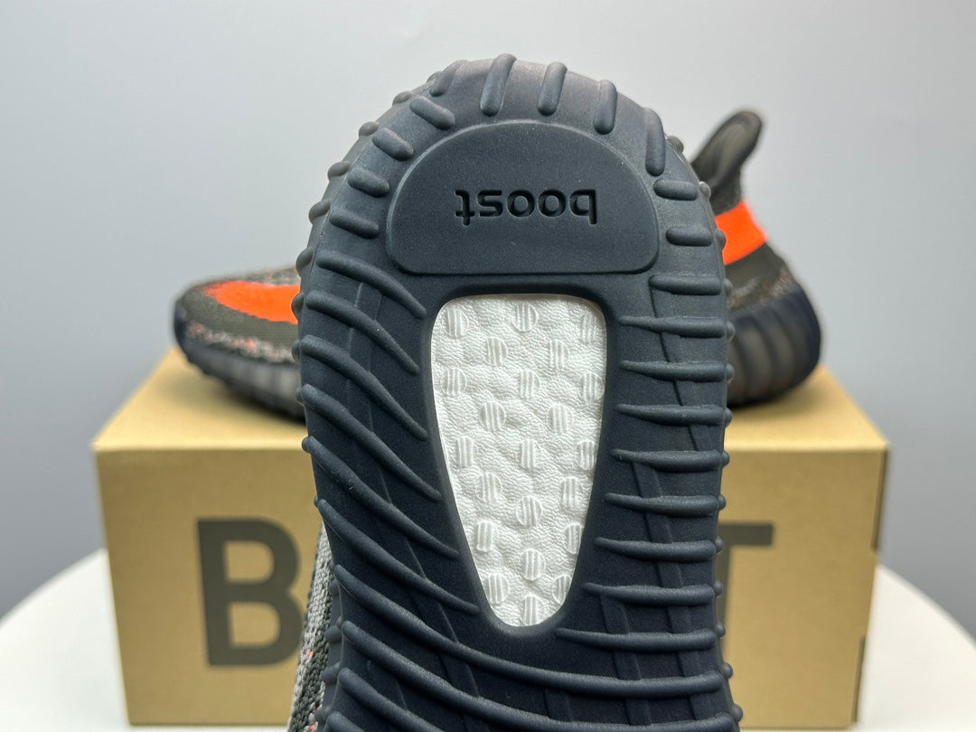 YEEZY BOOST 350 CARBON BELUGA