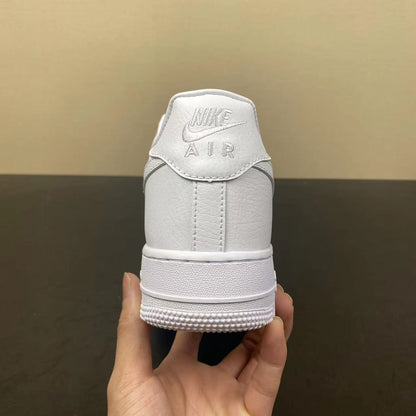 AIRFORCE 1 TRIPLE WHITE