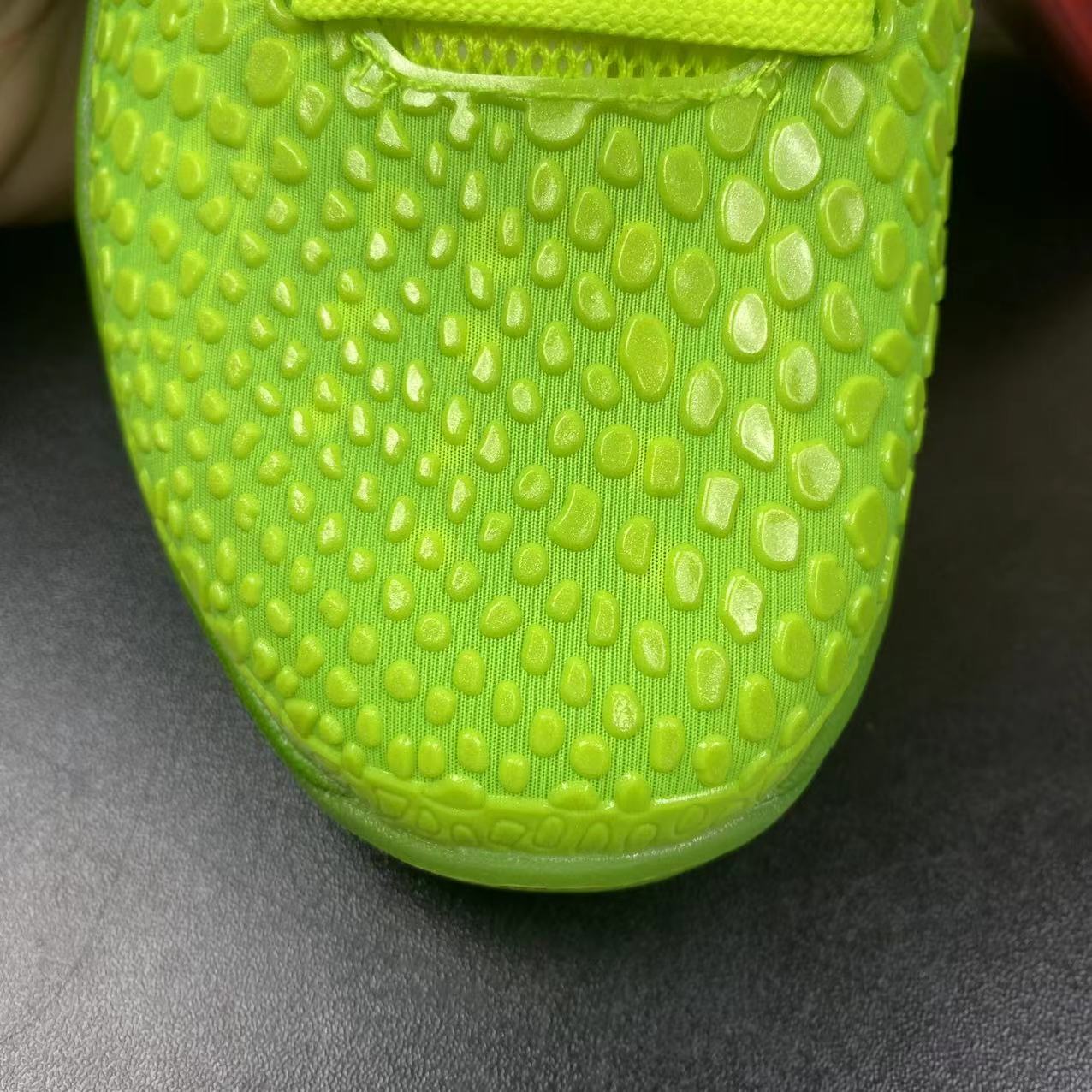 KOBE 6 GREEN GRINCH