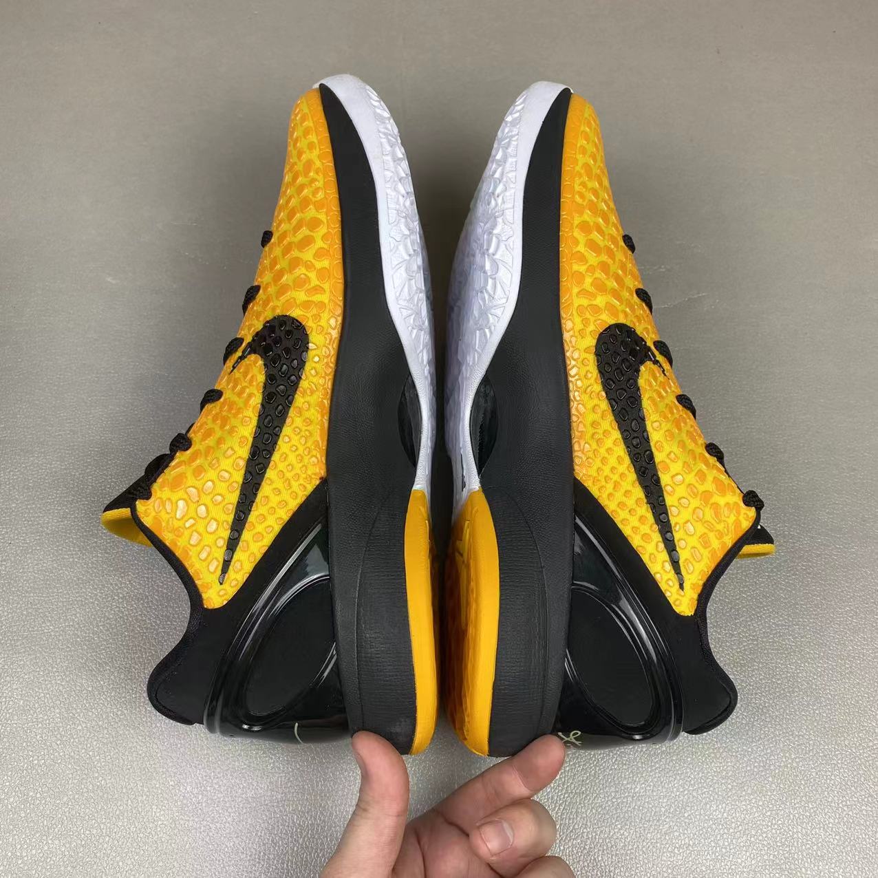 KOBE 6 PROTRO LIGHT BULB