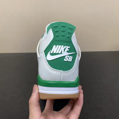 NIKE SB X AIR JORDAN 4 PINE GREEN