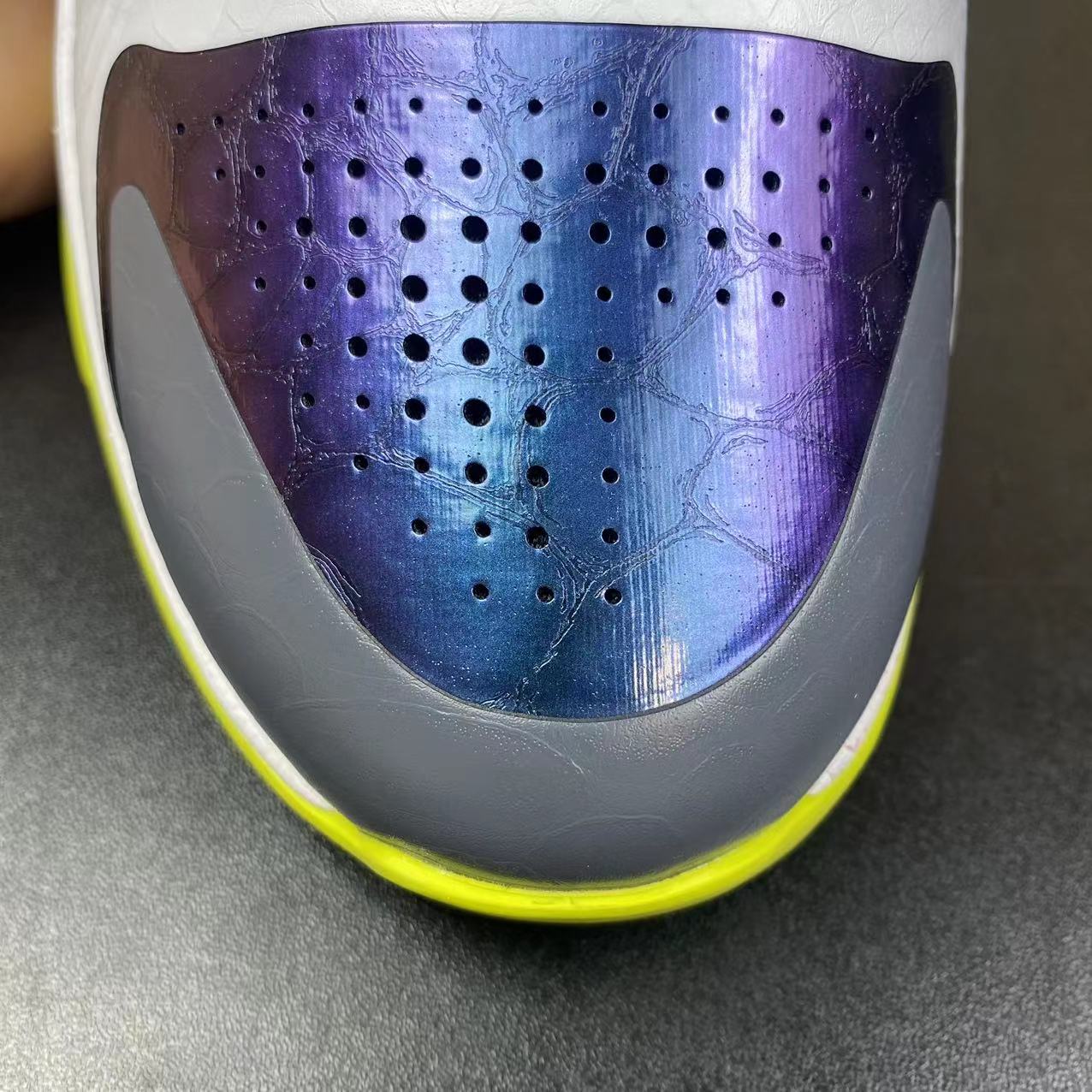 KOBE 5 PROTRO CHAOS