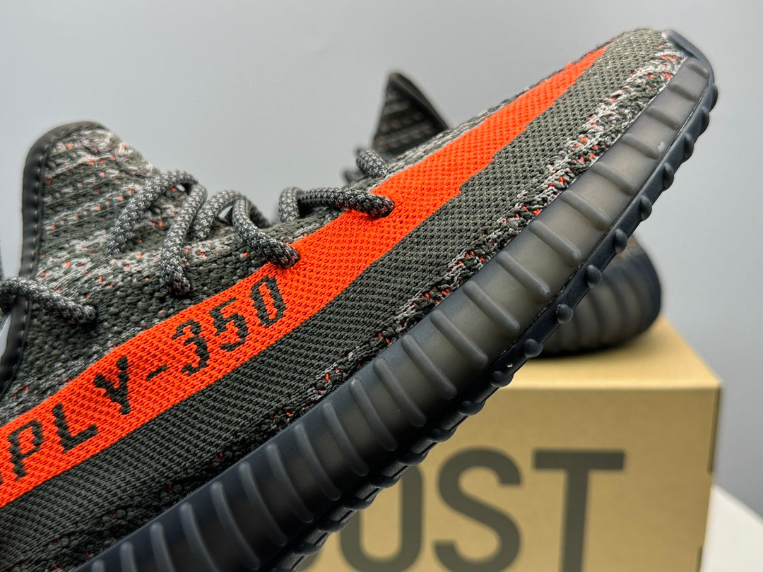 YEEZY BOOST 350 CARBON BELUGA