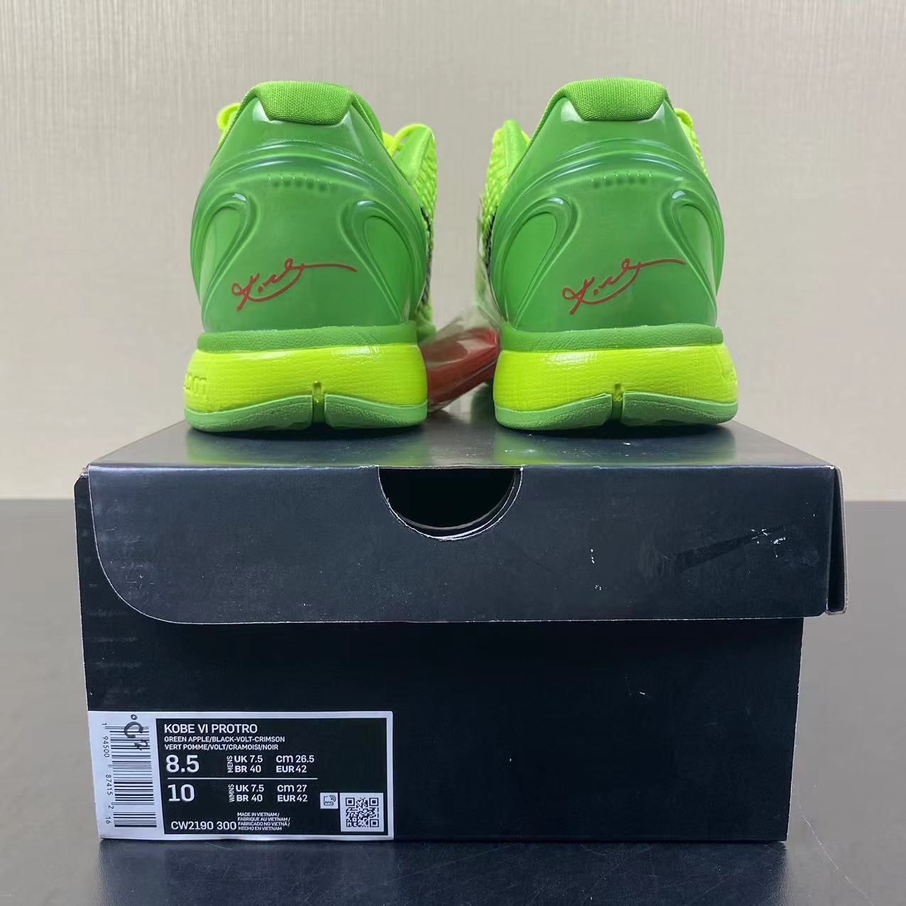 KOBE 6 GREEN GRINCH